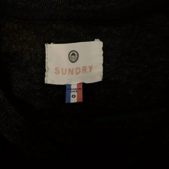 Women’s SUNDRY Star Print Pullover Sweatshirt Size 0 - Picture 2 of 5